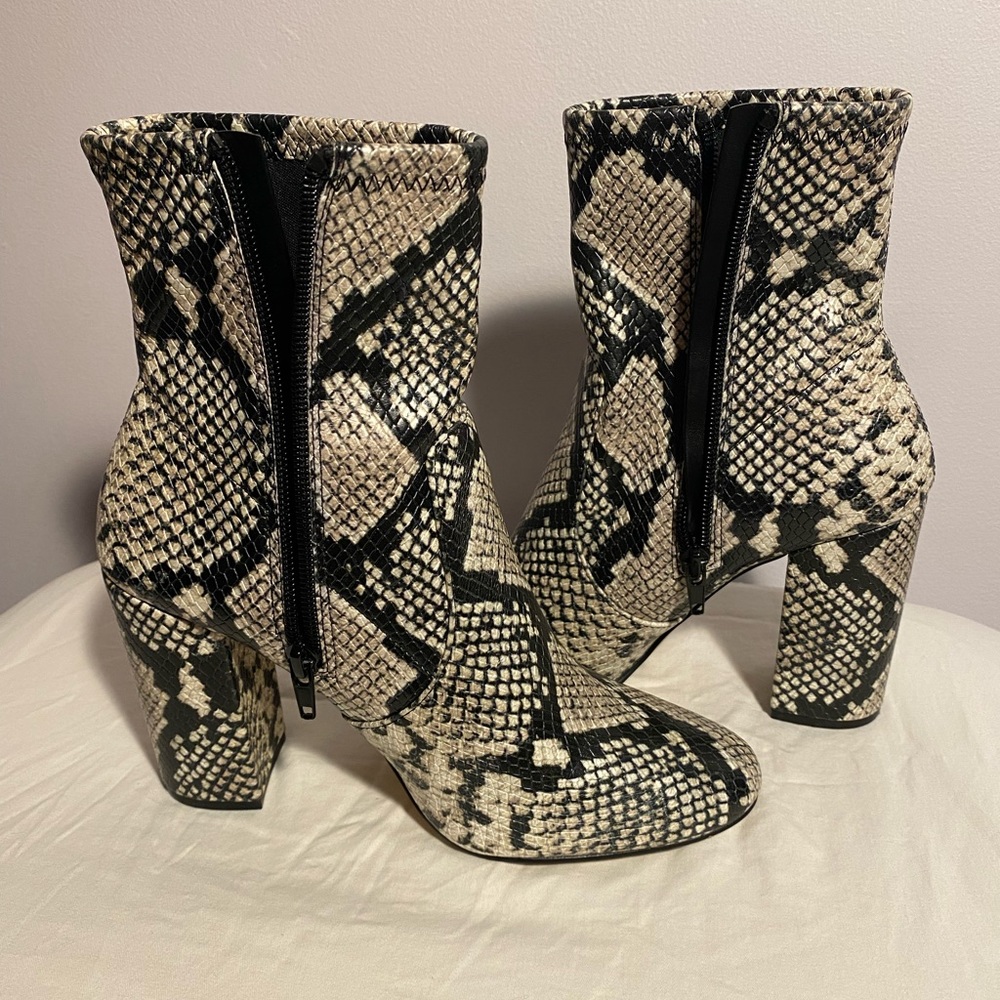 Aldo Snakeskin Booties Size 7